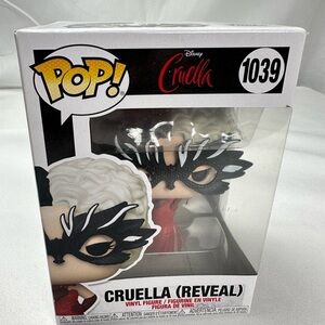 Disney Cruella (Reveal) Funko Pop Vinyl Figure